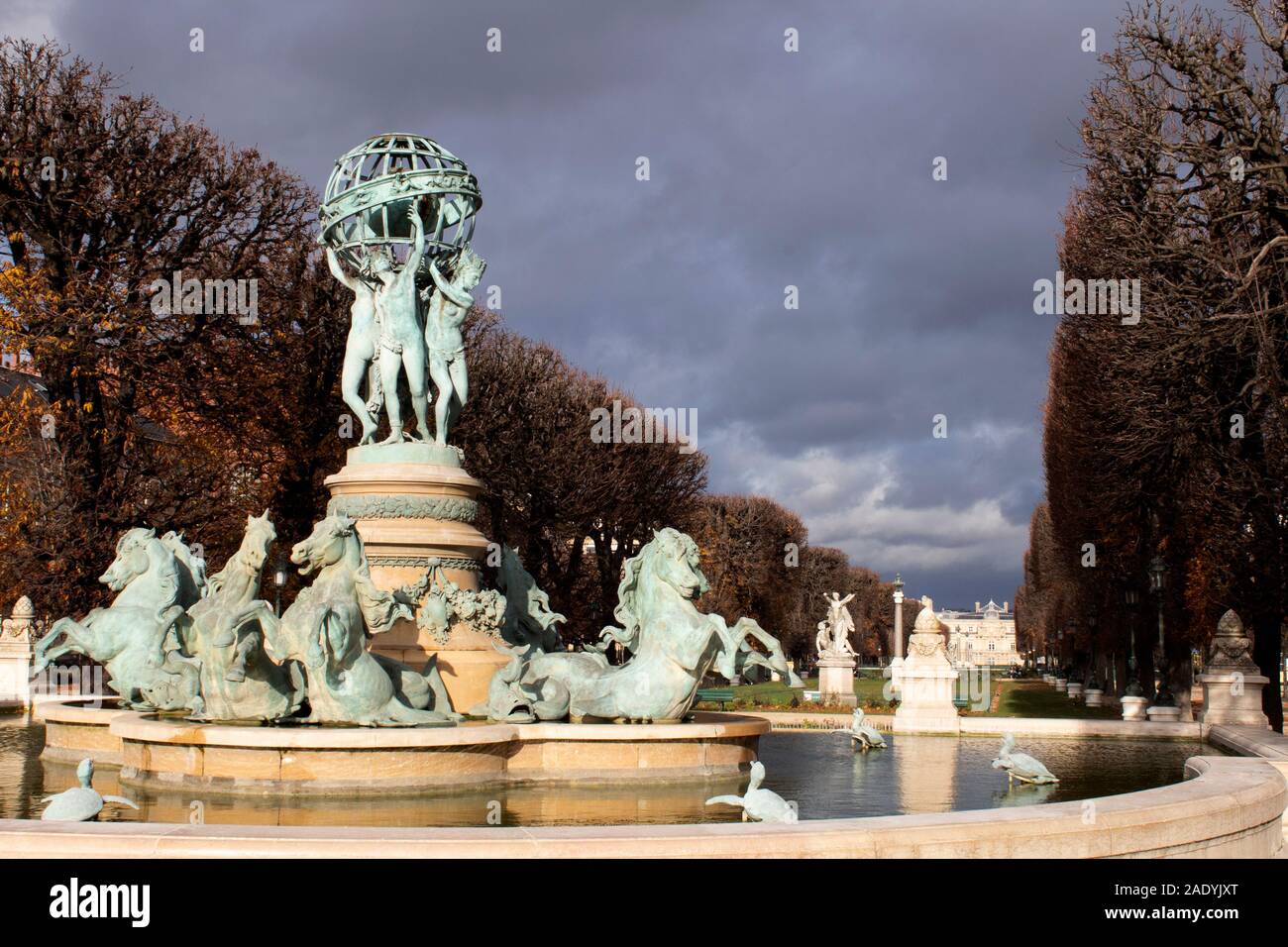 Statues in the Jardin du Luxembourg Luxembourg Gardens in the 6th
