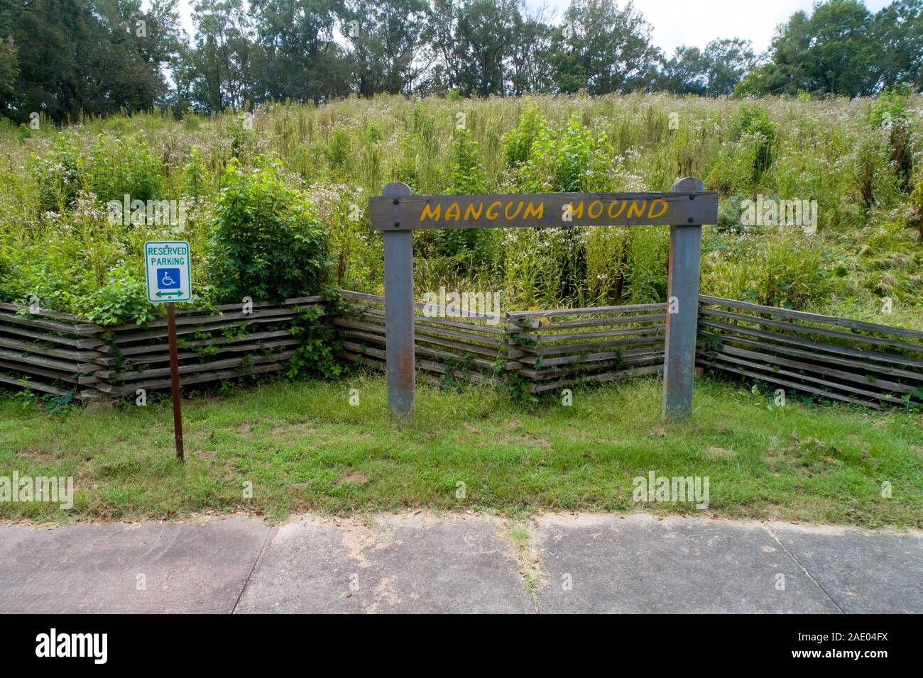 Magnum indian Mound on the Natchez Trace Parkway Mississippi MS also ...
