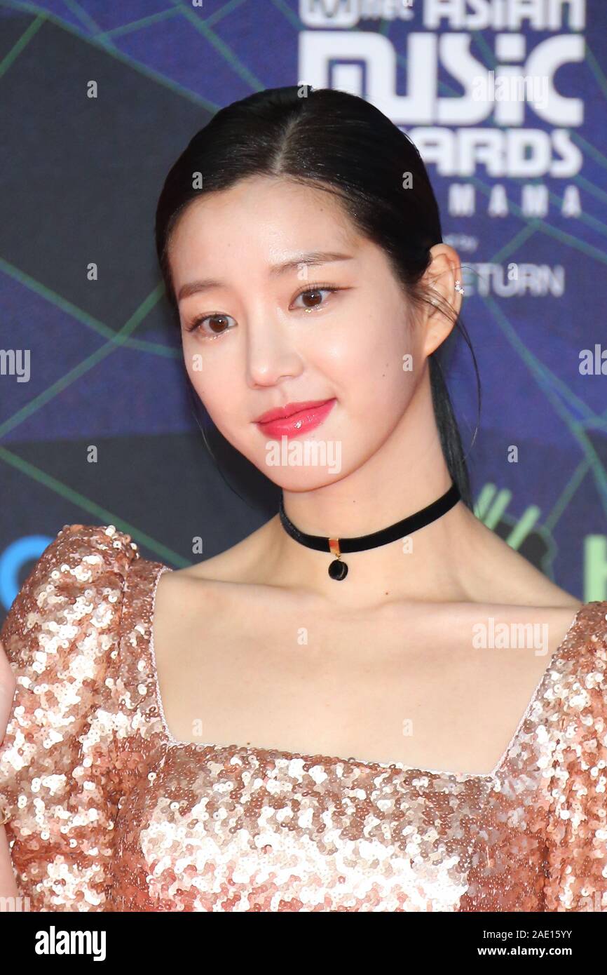 South Korean actress Lee Yu-Bi, ring detail, attends the photocall