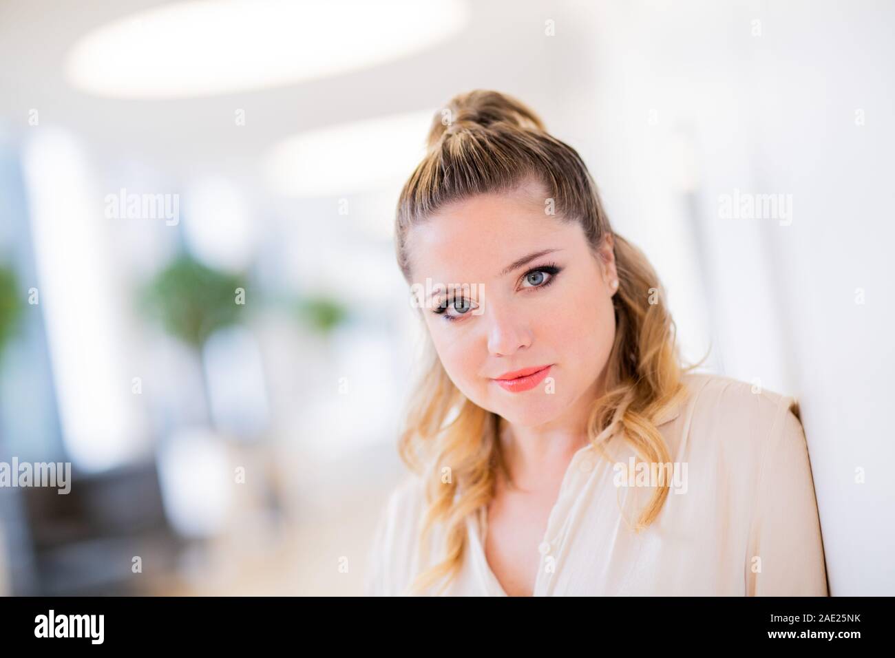 03 December 2019, North Rhine-Westphalia, Cologne: EXCLUSIVE - Caroline Maria Frier, actress, recorded at RTL. Photo: Rolf Vennenbernd/dpa Stock Photo