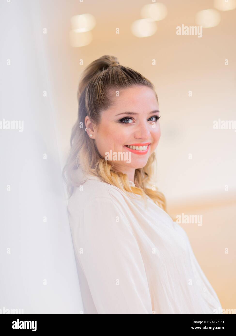 03 December 2019, North Rhine-Westphalia, Cologne: EXCLUSIVE - Caroline Maria Frier, actress, recorded at RTL. Photo: Rolf Vennenbernd/dpa Stock Photo