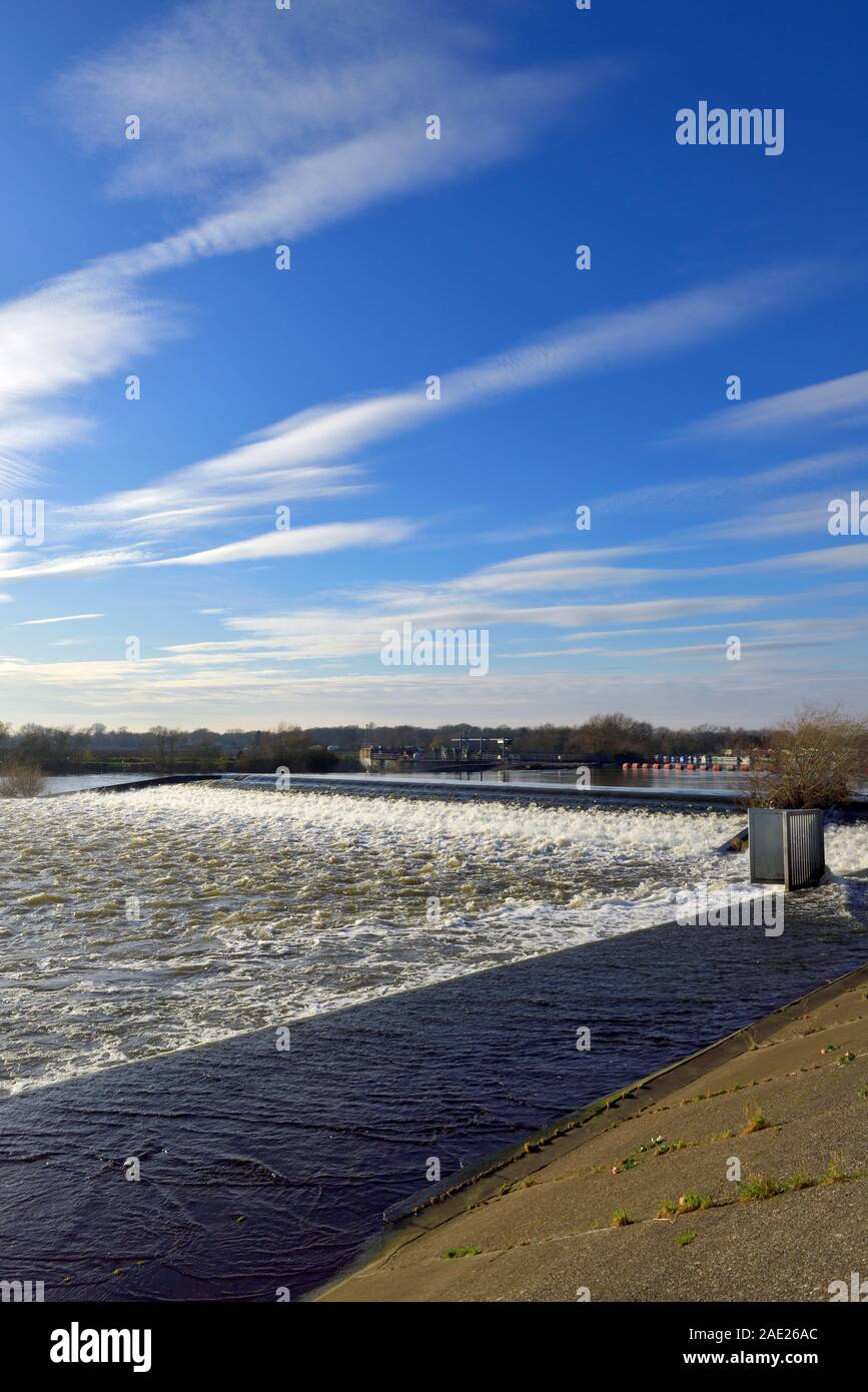 Beeston weir River Trent Nottingham England UK Stock Photo
