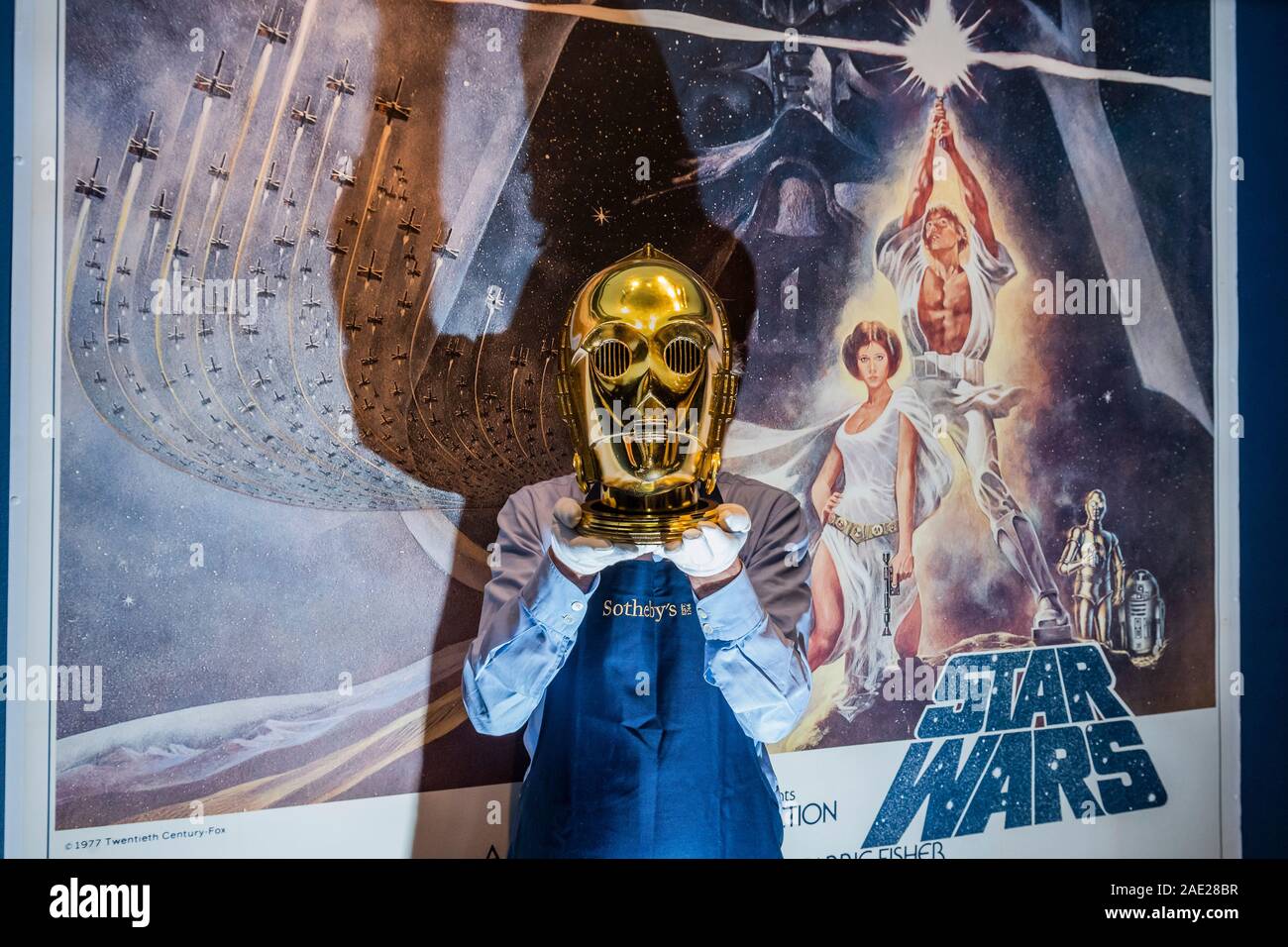 Star wars poster 1977 hi-res stock photography and images - Alamy