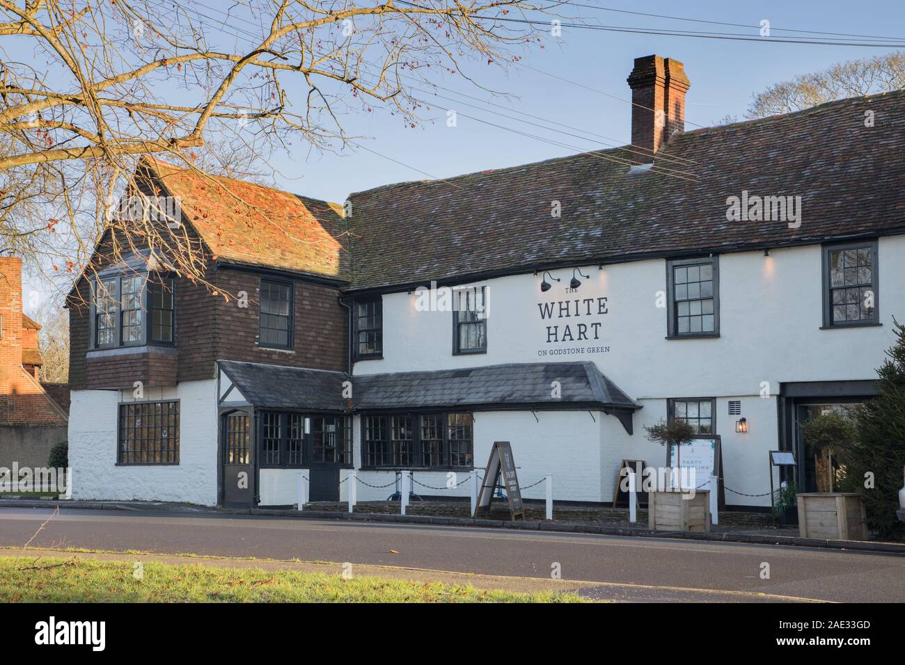 the white hart pub in godstone village surrey Stock Photo