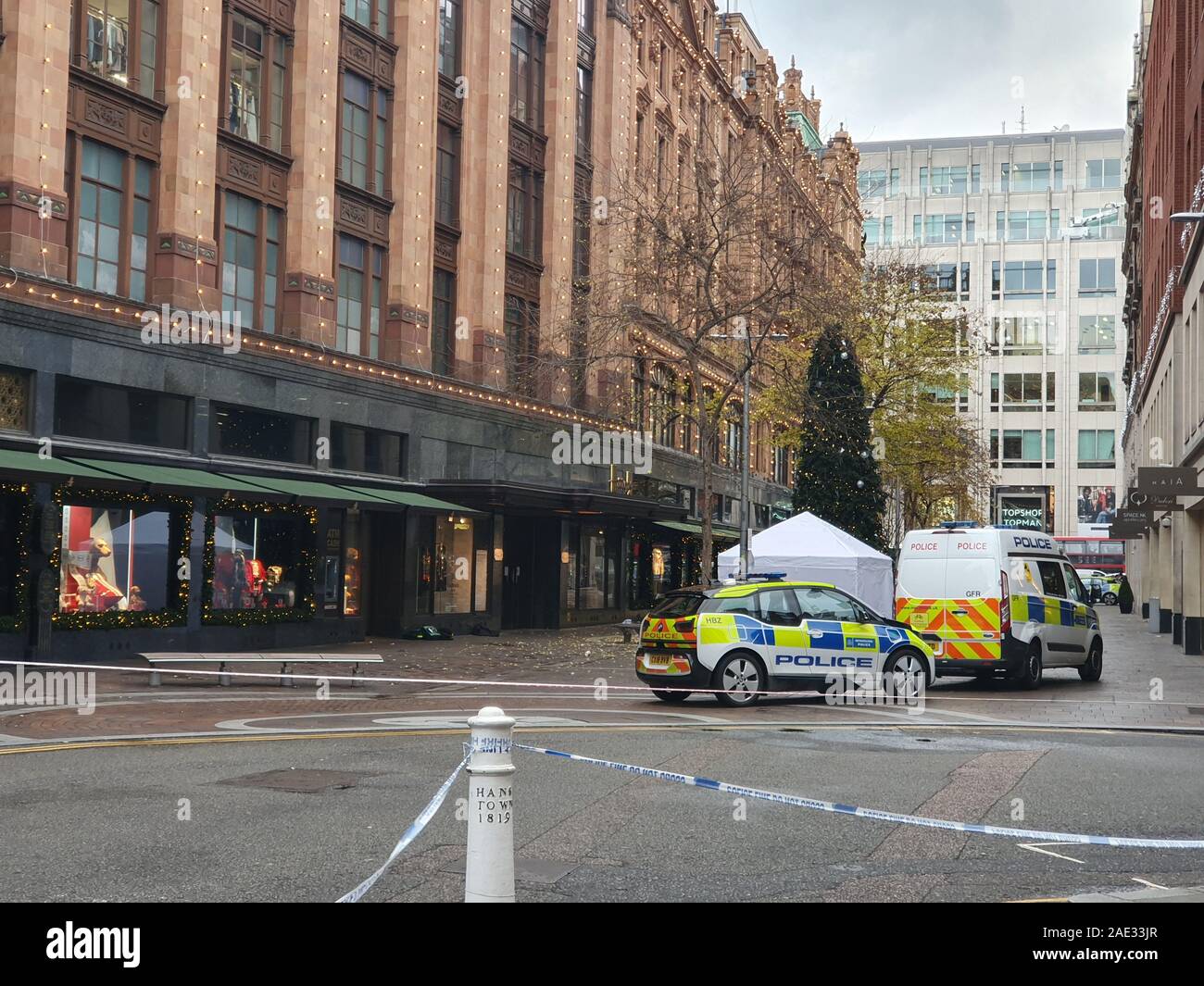 The scene in Knightsbridge, where a murder investigation has begun after a man was knifed to death near Harrods department store in a suspected robbery, as he made his way home from a nearby restaurant. Stock Photo