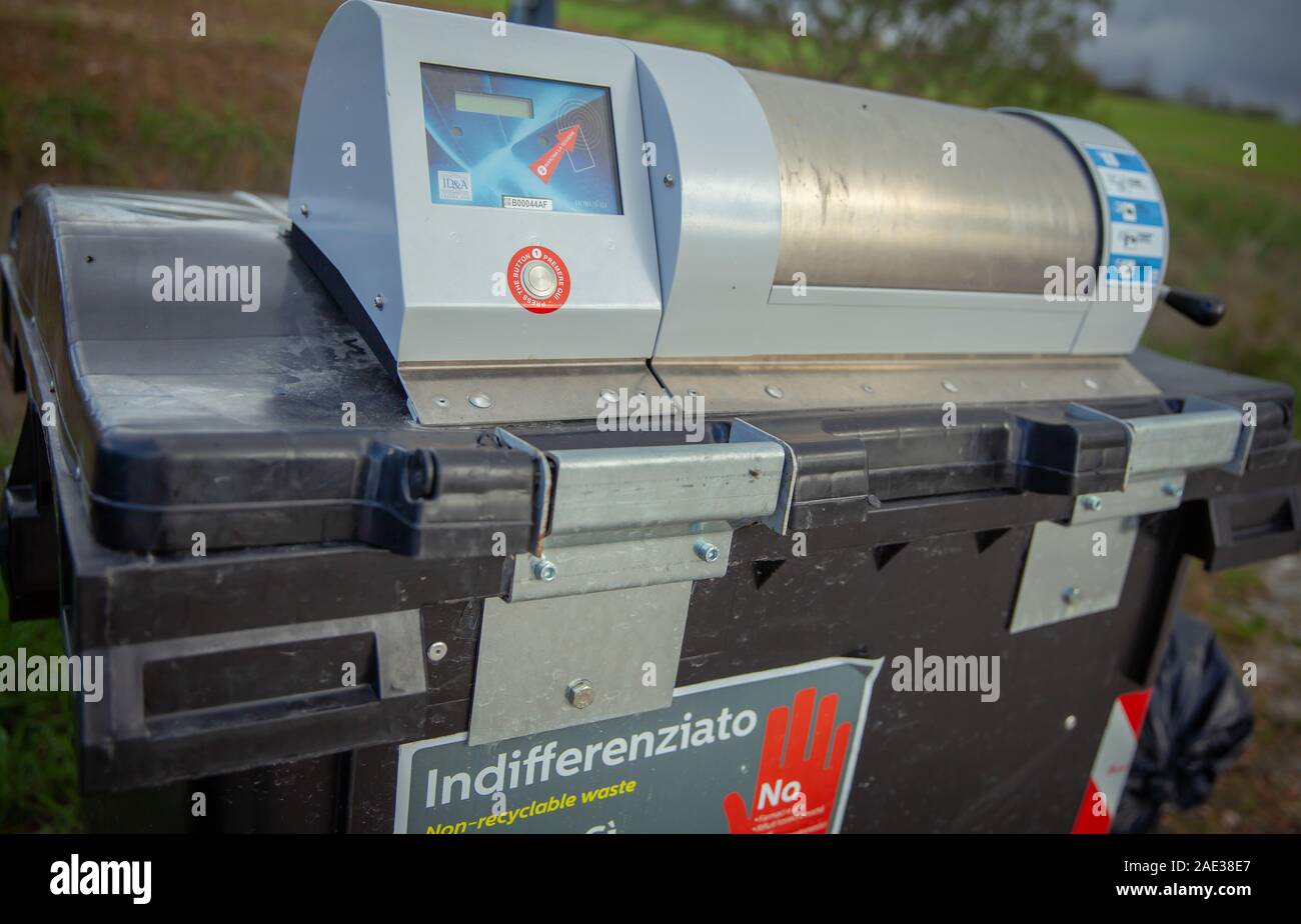 Recycling identification hi-res stock photography and images - Alamy