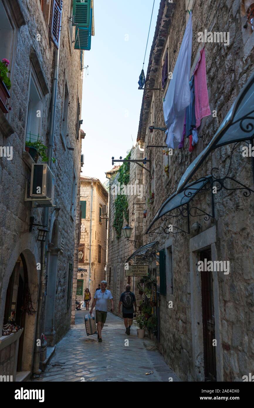 Zanatska ulica, Stari Grad, Kotor, Montenegro Stock Photo