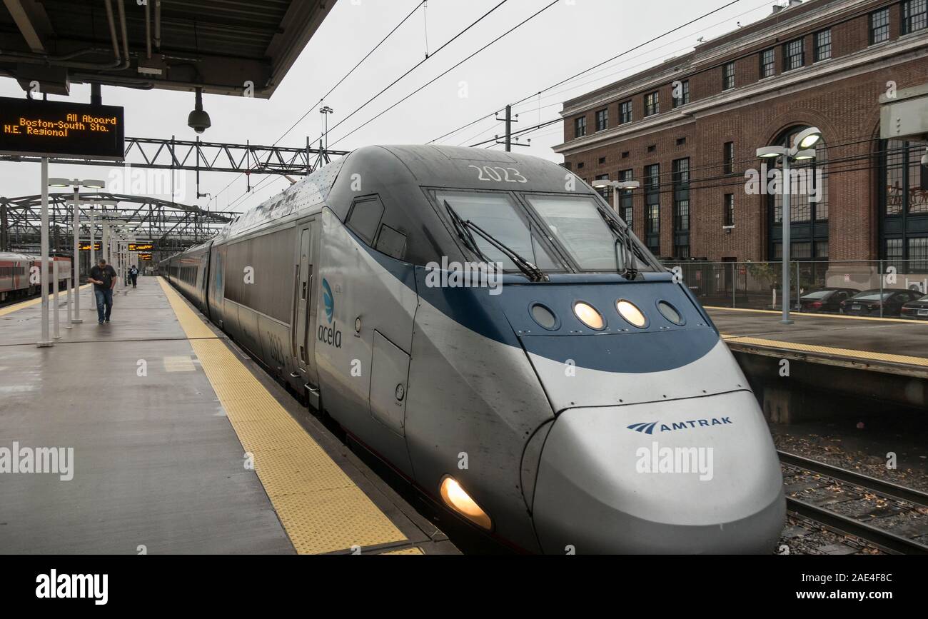 Amtrak hispeed Acela train in New Haven station, rainy day Stock Photo