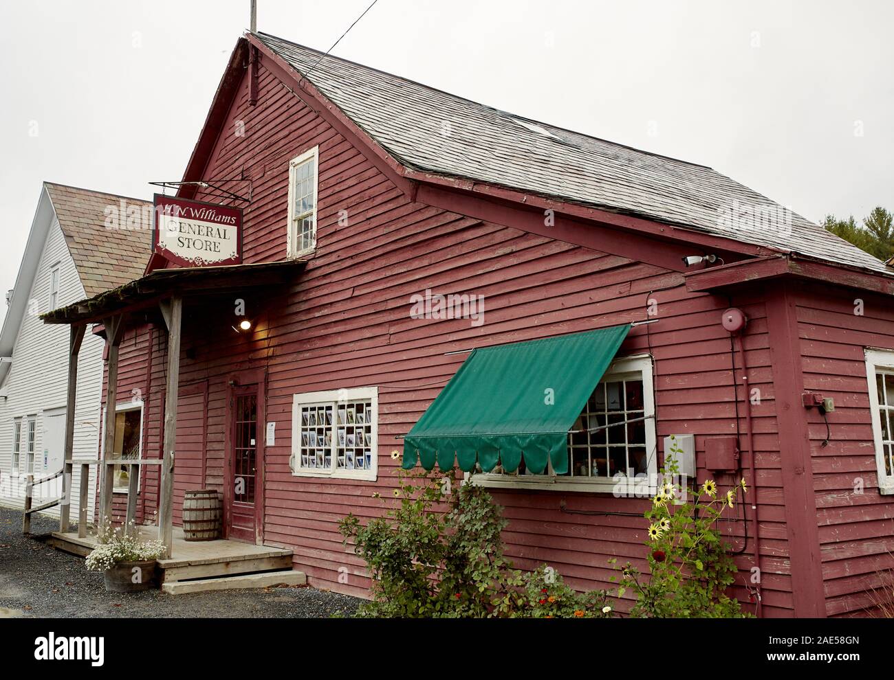 Small Town General Store High Resolution Stock Photography and Images