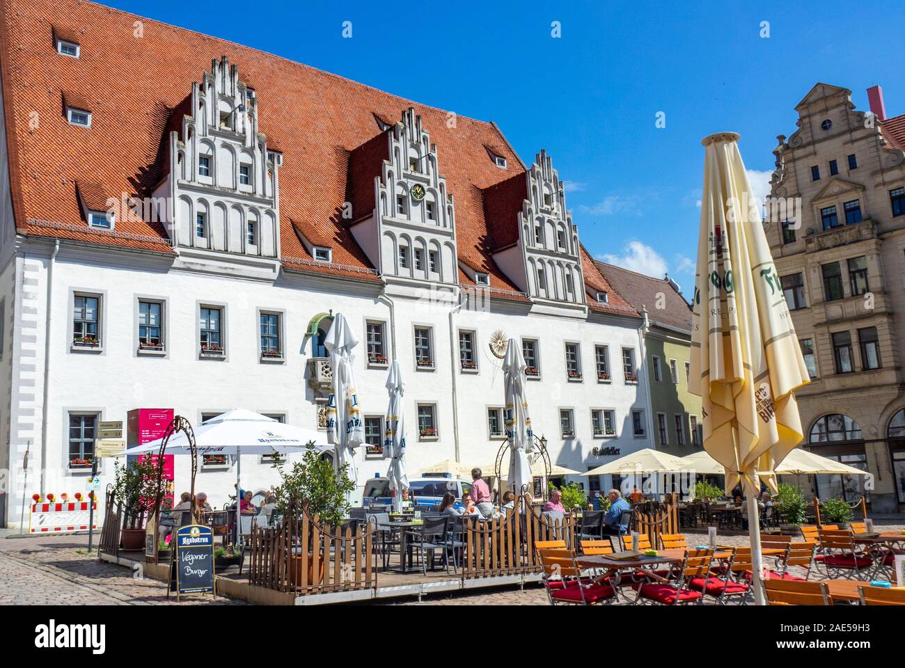 Alfresco restaurants in Markt Platz and the Rathaus Town Hall Meissen Saxony Germany Stock Photo