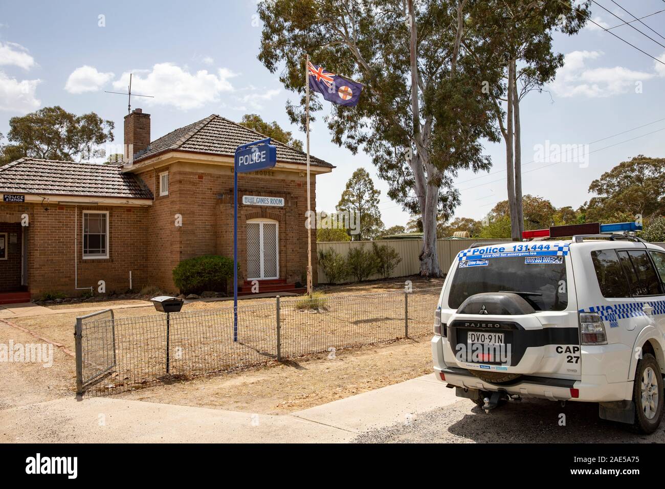 Australian police and court house building with police car, Capertee a small village in regional new south wales,Australia,2019 Stock Photo