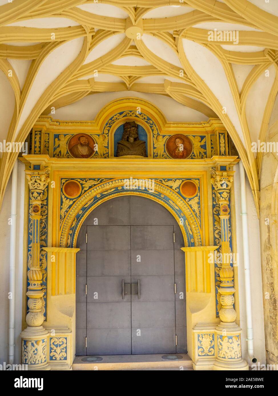 Decorative stone carvings of architrave and vaulted ceiling at base of Grosse Wendelstein in courtyard of Castle Hartenfels Torgau Saxony Germany Stock Photo