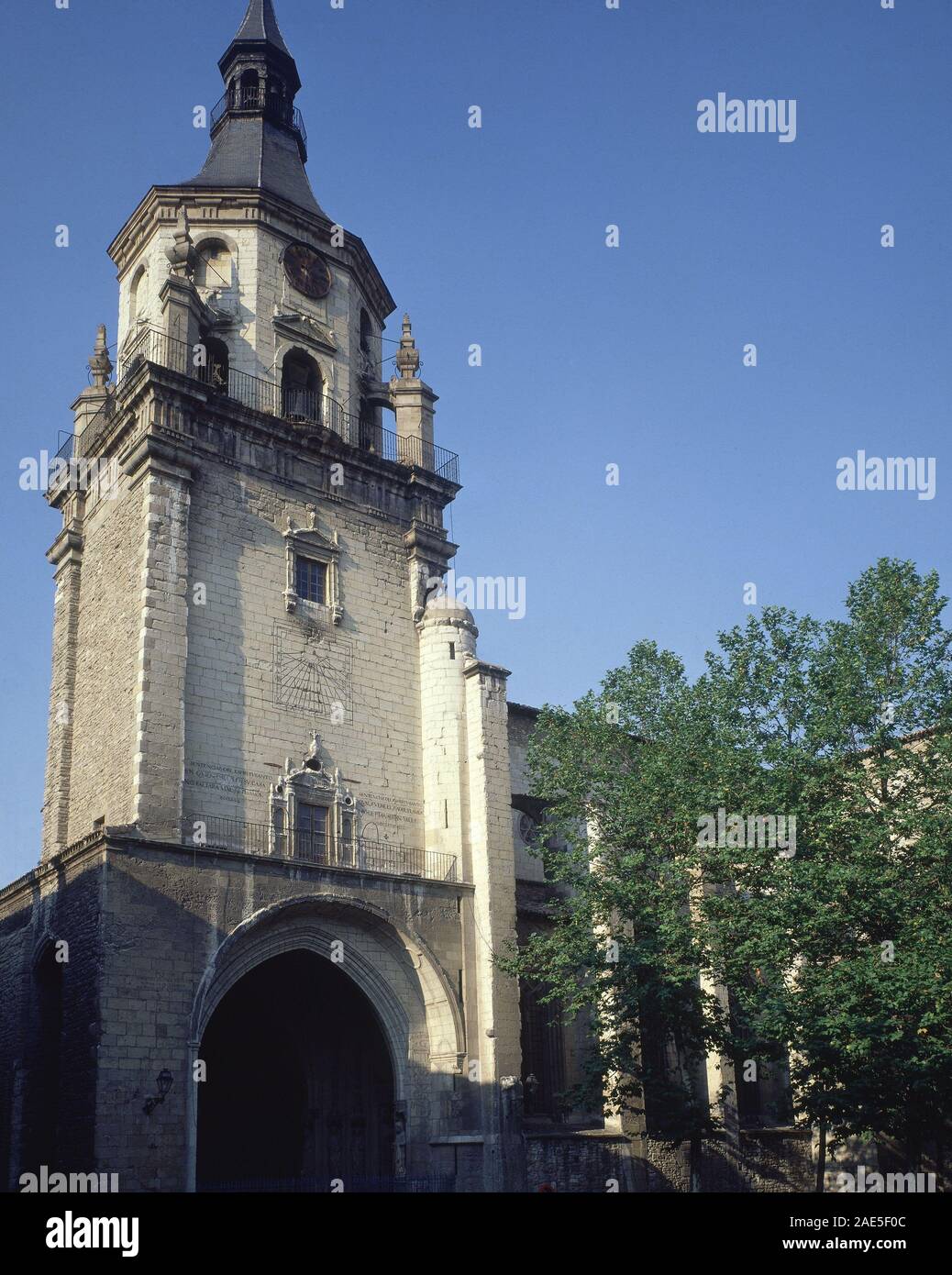 Catedral vieja de santa maría hi-res stock photography and images - Alamy