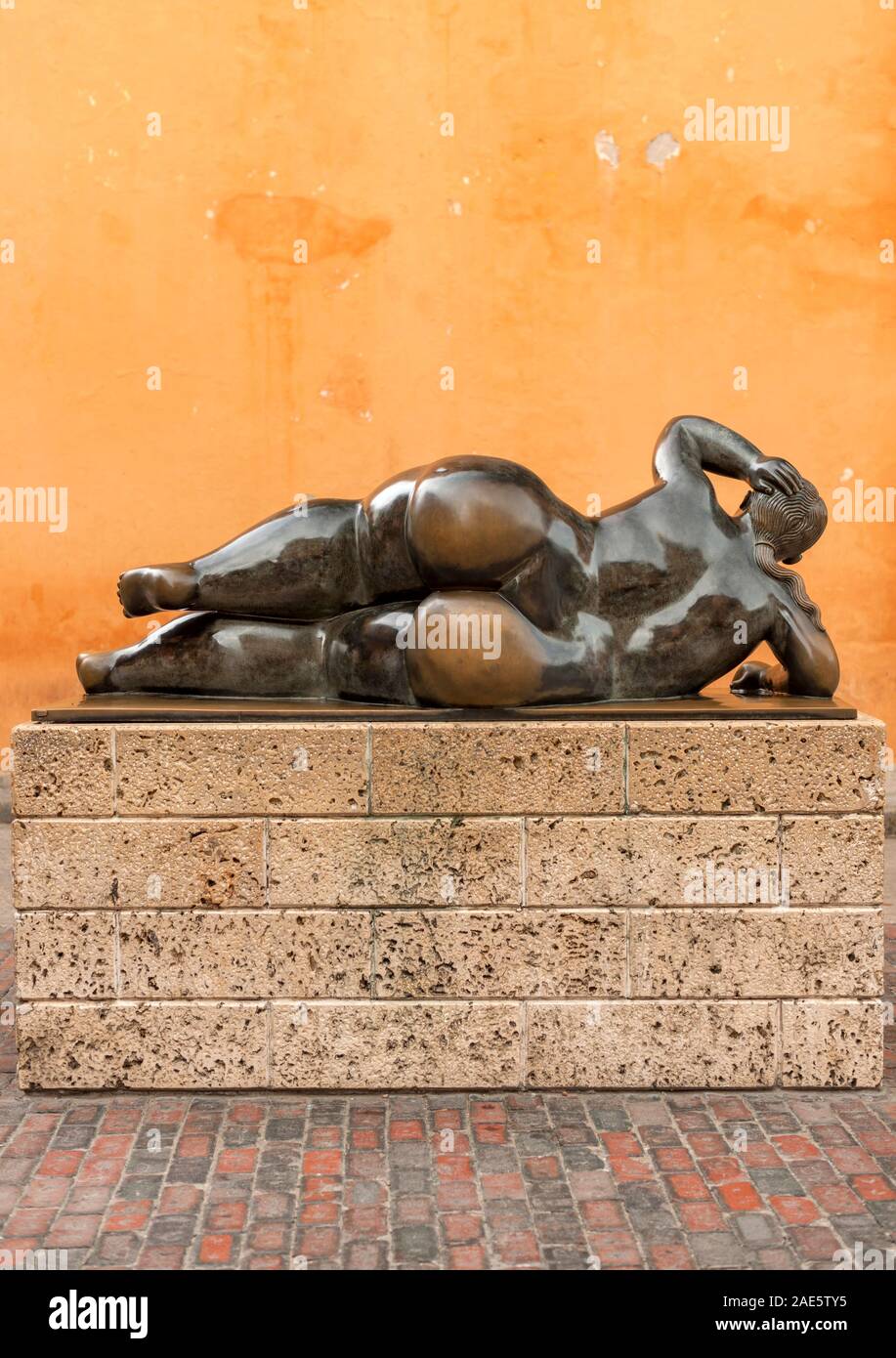 The bronze Botero sculpture La Gorda Getrudis in Plaza Santo Domingo in the old city in Cartagena, Colombia. Stock Photo