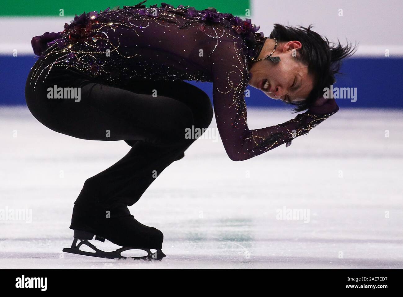 Turin, Italy. 07th Dec, 2019. TURIN, ITALY - DECEMBER 7, 2019: Figure skater  Yuzuru Hanyu of Japan performs a sit spin during a men's free skating event  at the 2019-20 ISU Grand