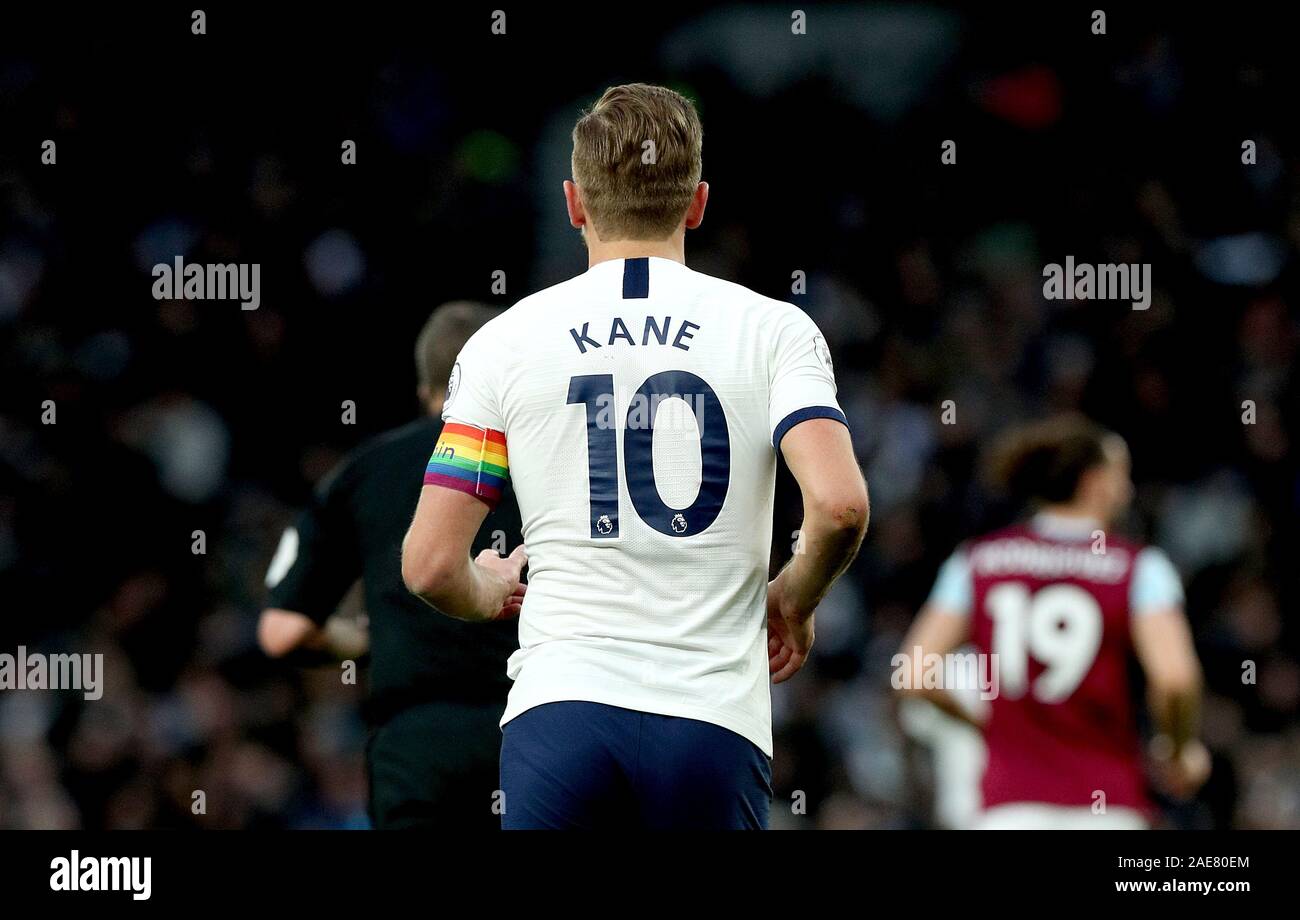 Tottenham Hotspur's captain Harry Kane wears a rainbow captain's armband during the Premier League match at the Tottenham Hotspur Stadium, London. Stock Photo
