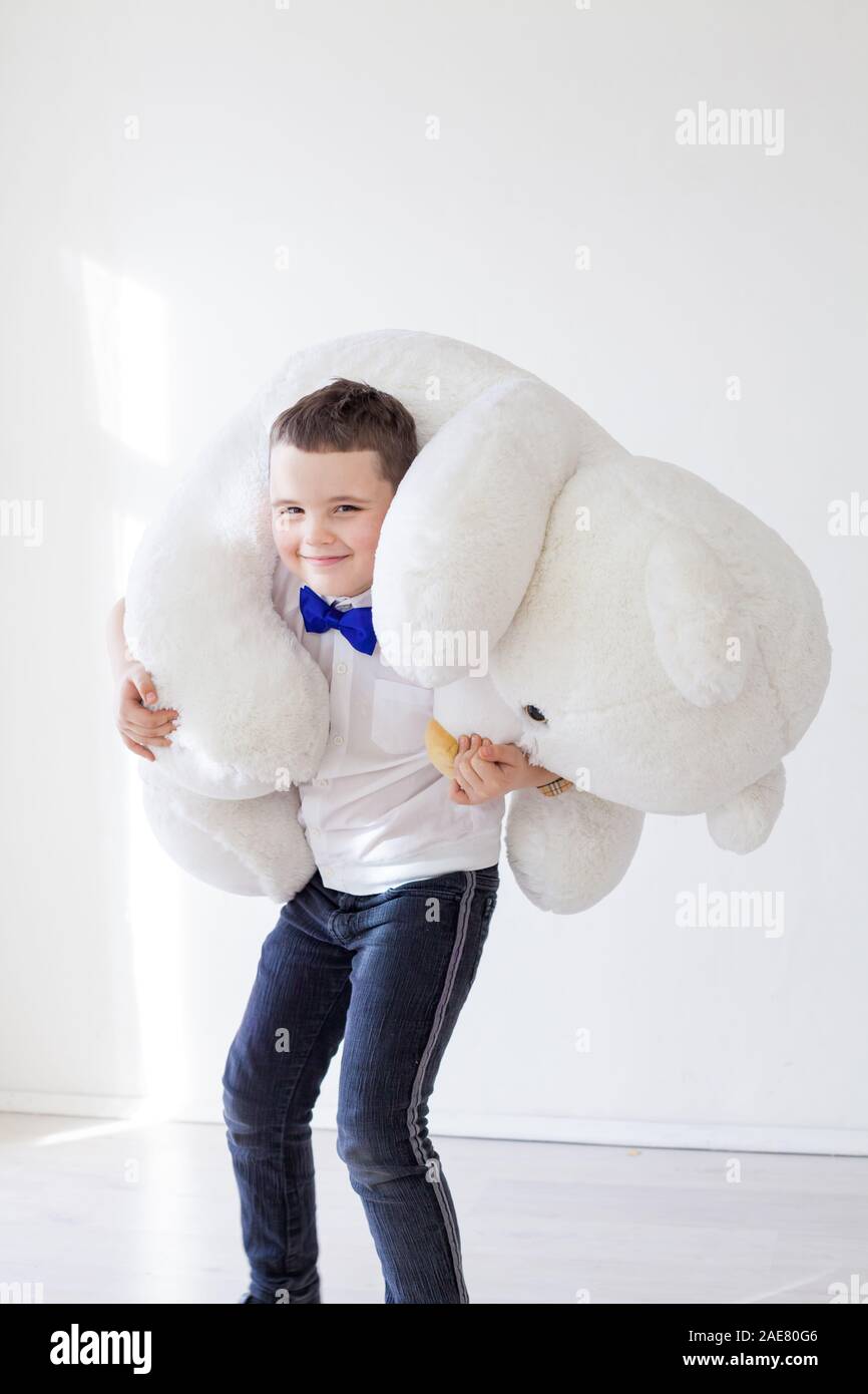 White fur polar bear texture hi-res stock photography and images - Alamy