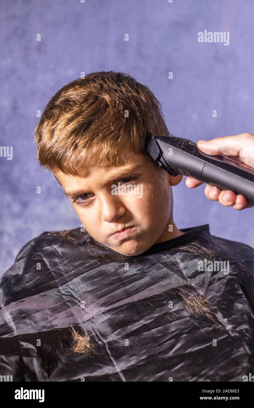hair cutting machine boy