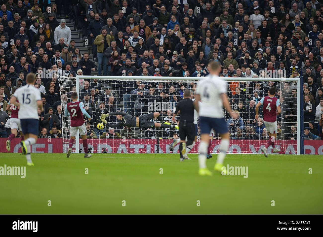 Harry kane spurs scoring hires stock photography and images Alamy