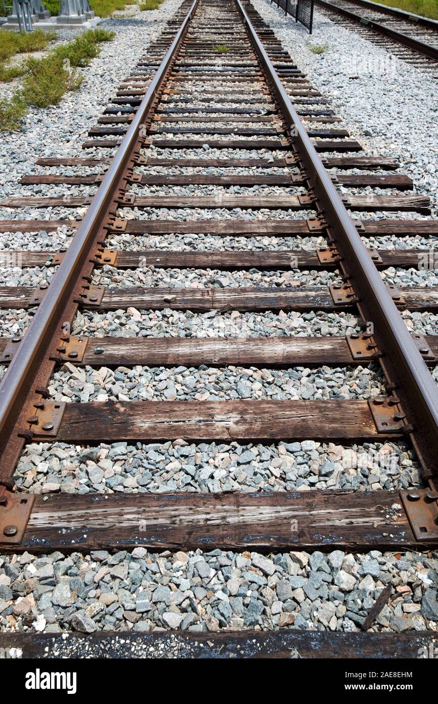 Wooden train tracks hires stock photography and images Alamy