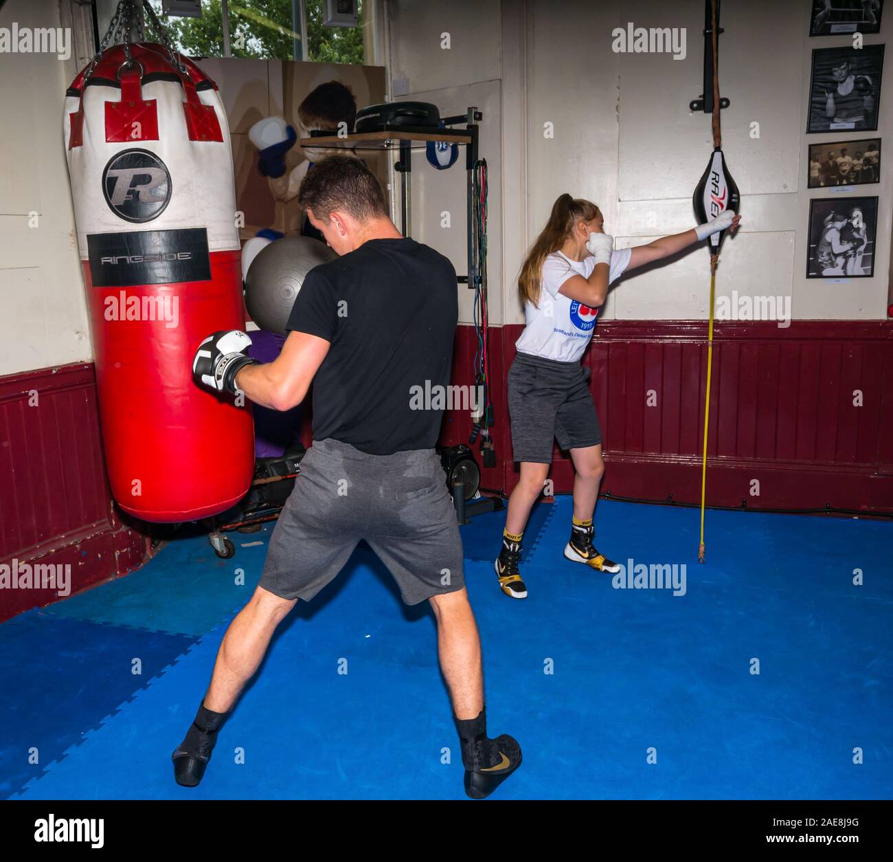 Jacob McLaughlin & Frances Heath train at Leith Victoria  Boxing Club, Edinburgh, Scotland, UK Stock Photo
