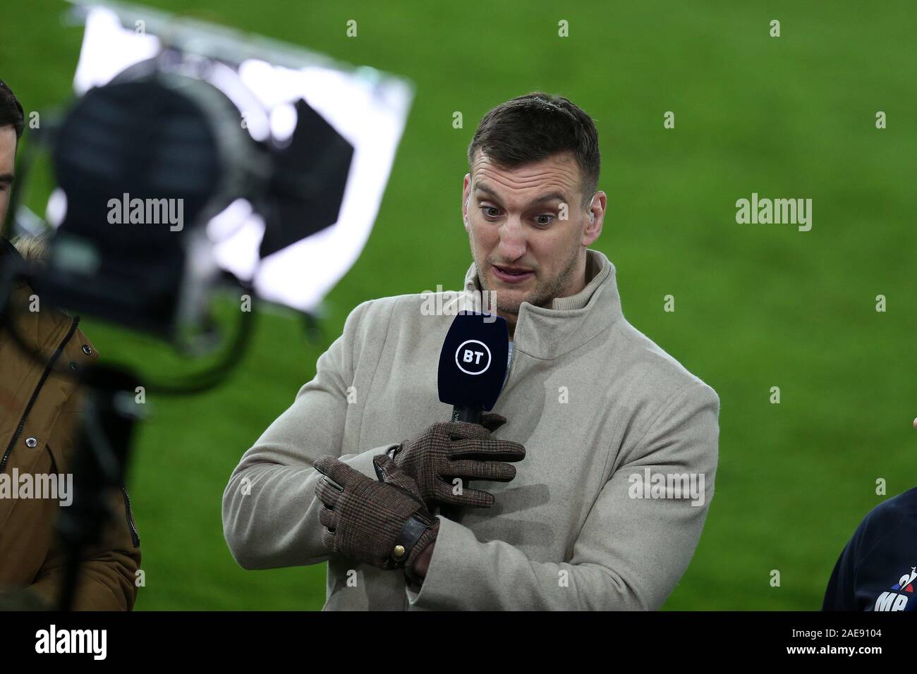 Bt sport on tv hi-res stock photography and images - Alamy