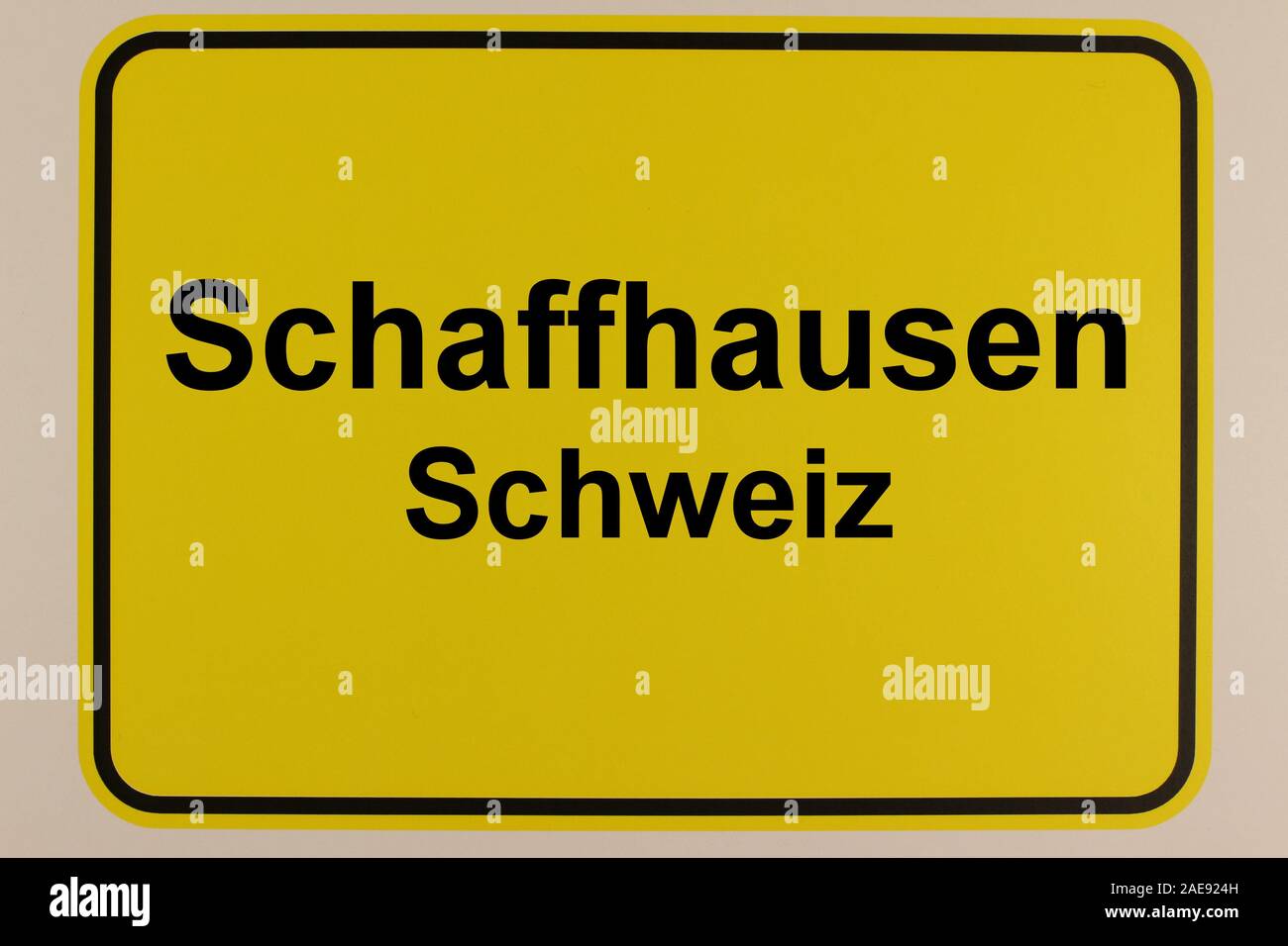 Illustration eines Ortseingangsschildes mit dem Schriftzug Schaffhausen und Schweiz Stock Photo