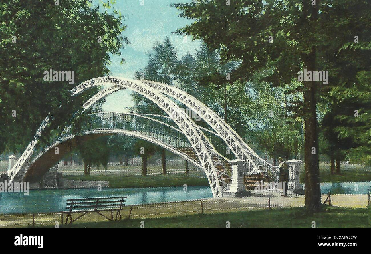 suspension bridge bedford Stock Photo - Alamy
