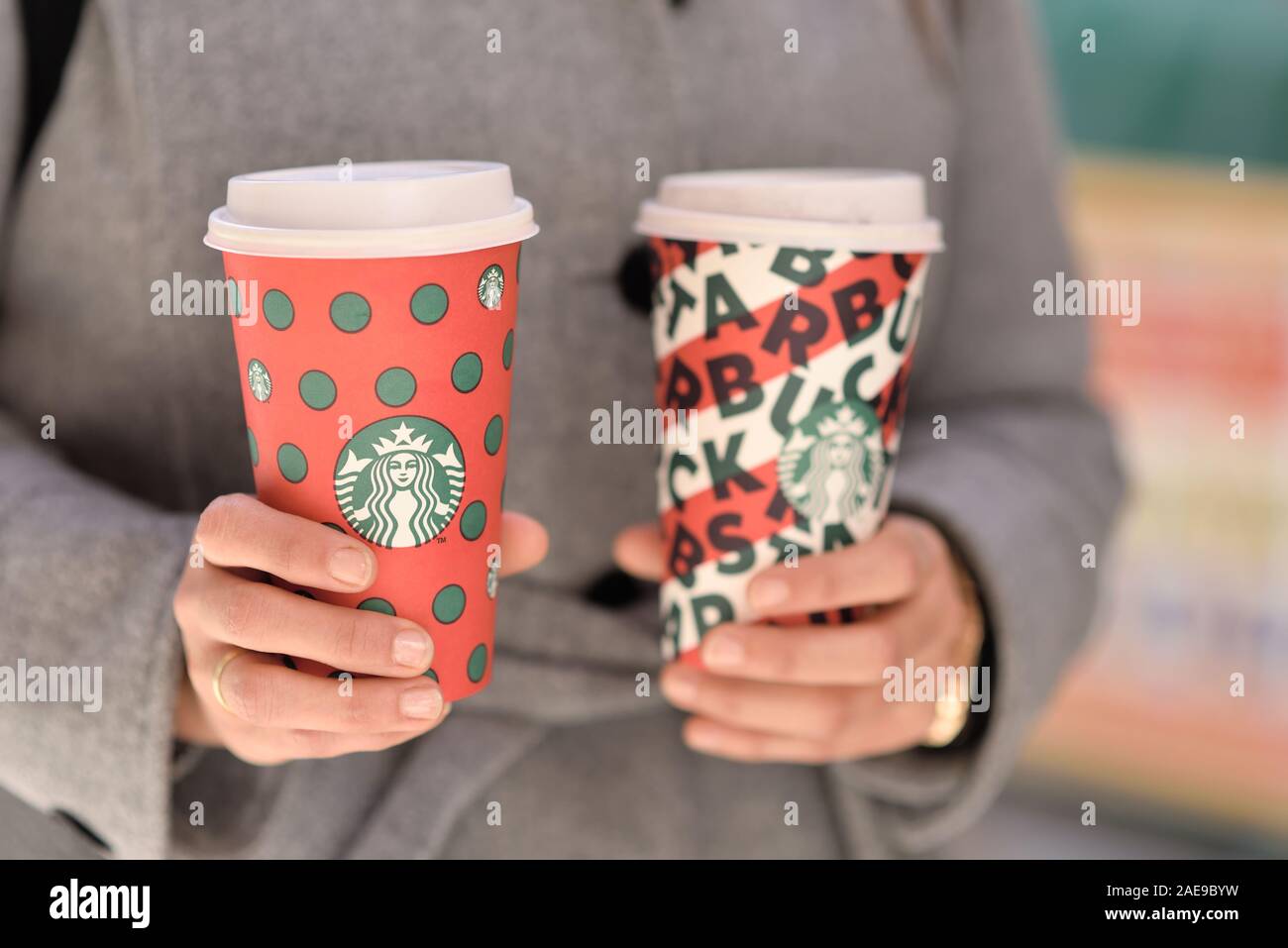 World's largest paper cup hi-res stock photography and images - Alamy