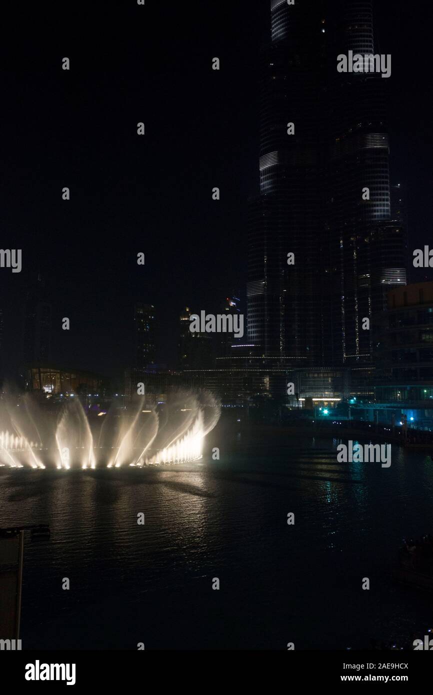 DUBAI, UAE - DECEMBER 25 2017: Dubai dancing fountain at night Stock ...
