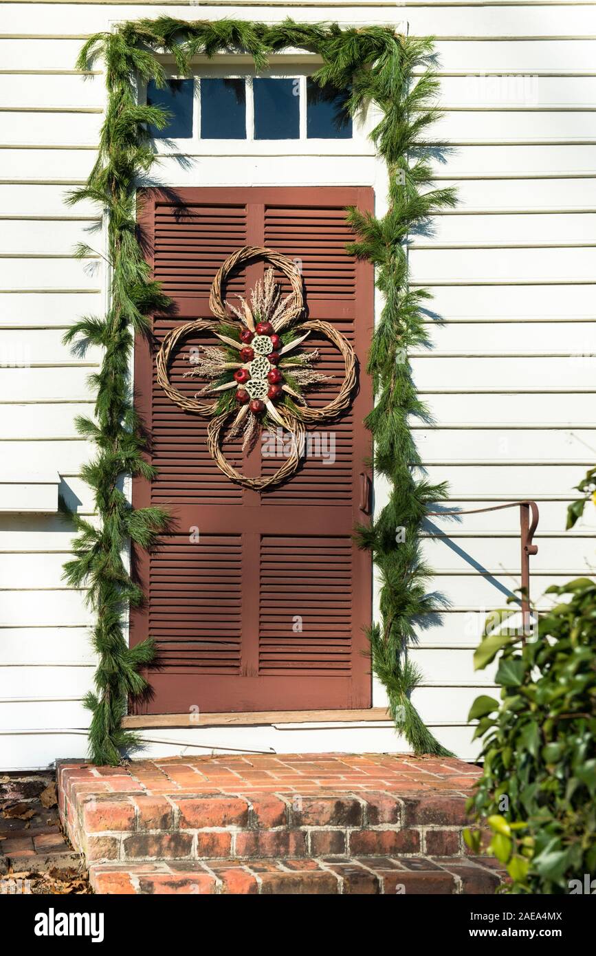 Louvered Door Stock Photos Louvered Door Stock Images Alamy