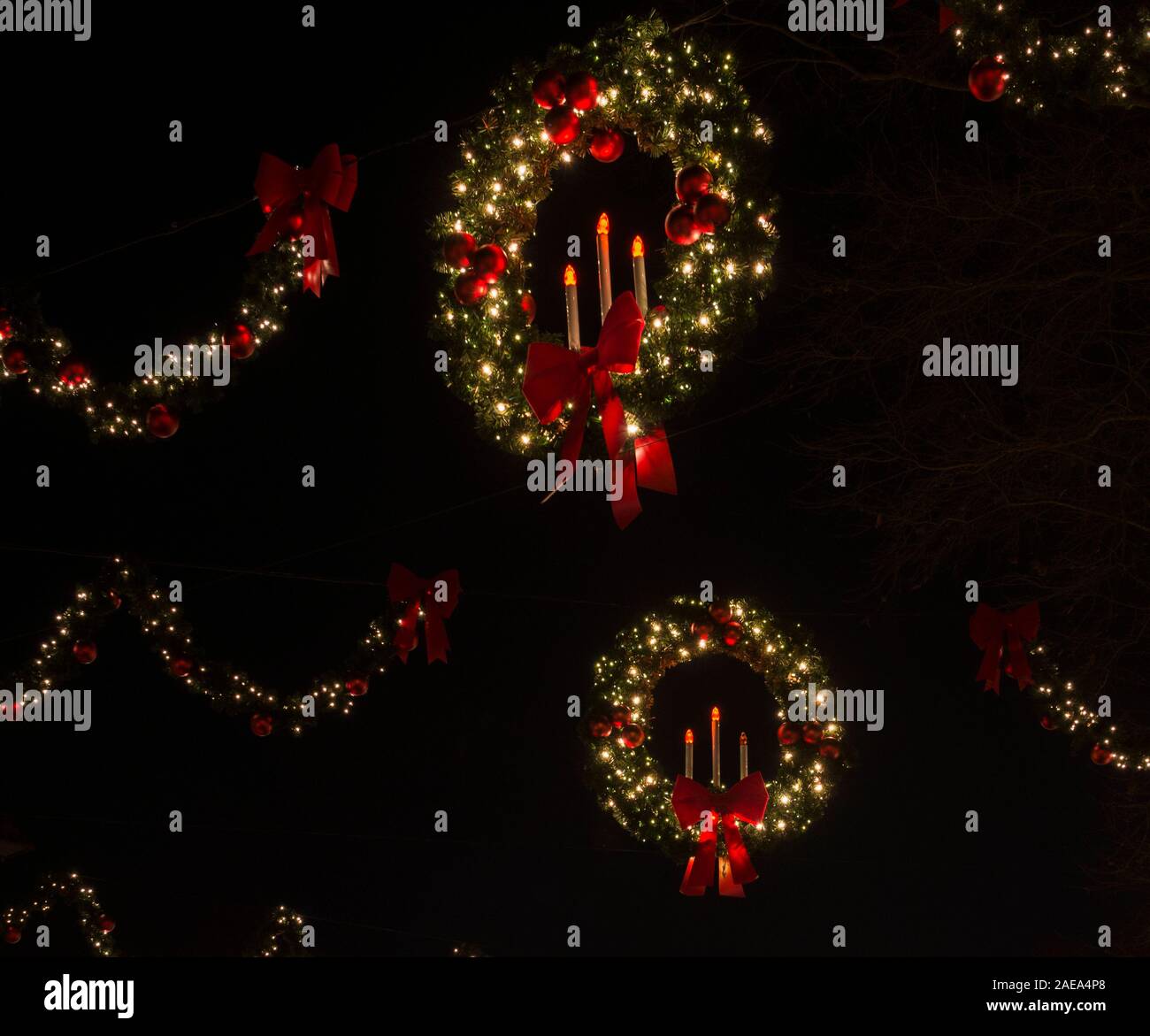 Christmas Wreaths With Red And Gold Ball Hanging Decorations