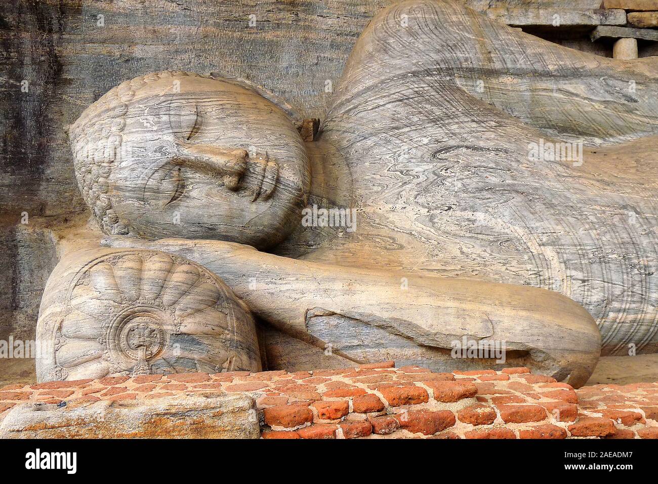 Sri Lanka - Polonaruwa - liegender Steinbuddha Stock Photo