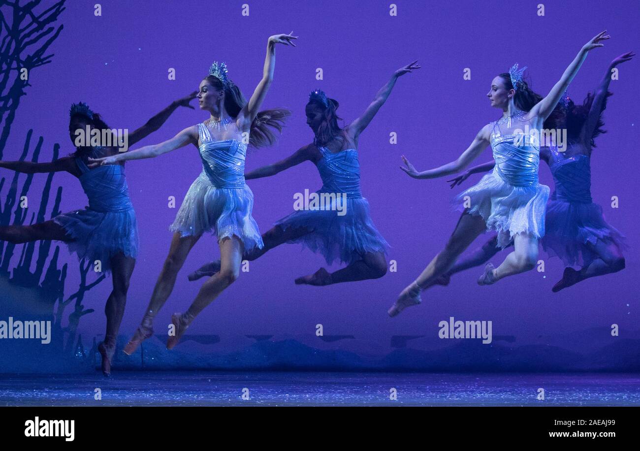 Members of the Scottish Ballet perform on stage during a dress rehearsal of The Snow Queen at Festival Theatre, Edinburgh. Inspired by Hans Christian Andersen's fairy tale, the ballet is set to the music of Rimsky-Korsakov performed by the Scottish Ballet Orchestra and runs until December 29, 2019. Stock Photo