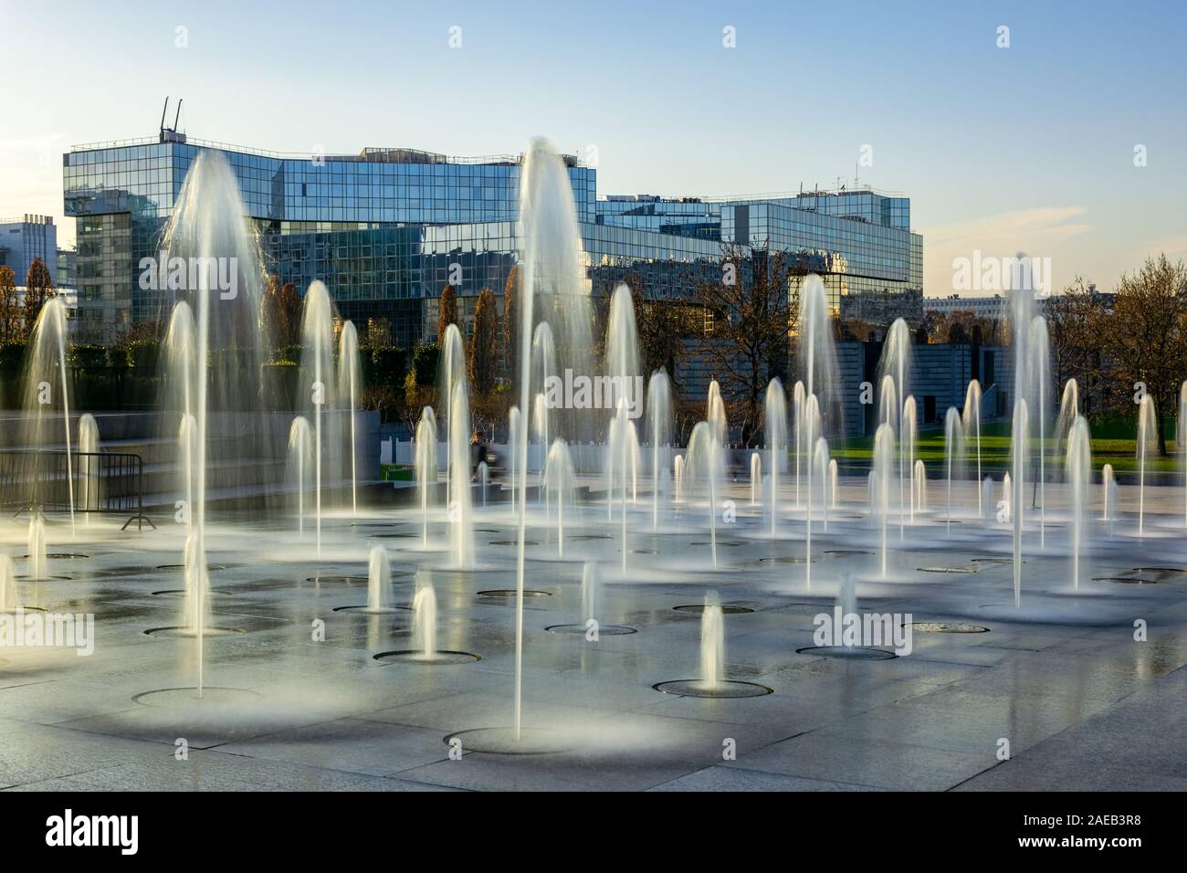 Parc Andre Citroen water jets fountain in Paris Stock Photo Alamy