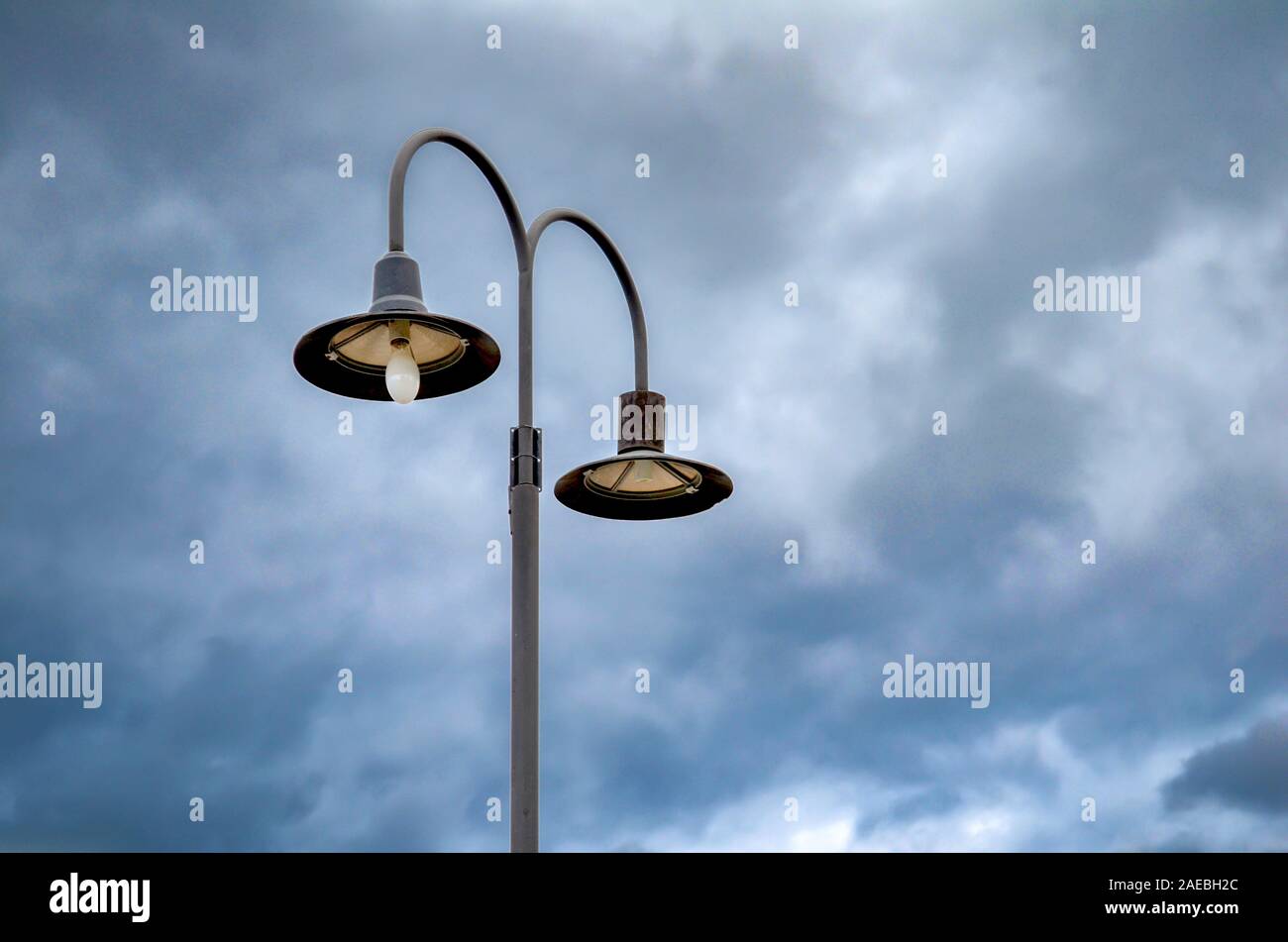 Countryside street lamps hi-res stock photography and images - Alamy