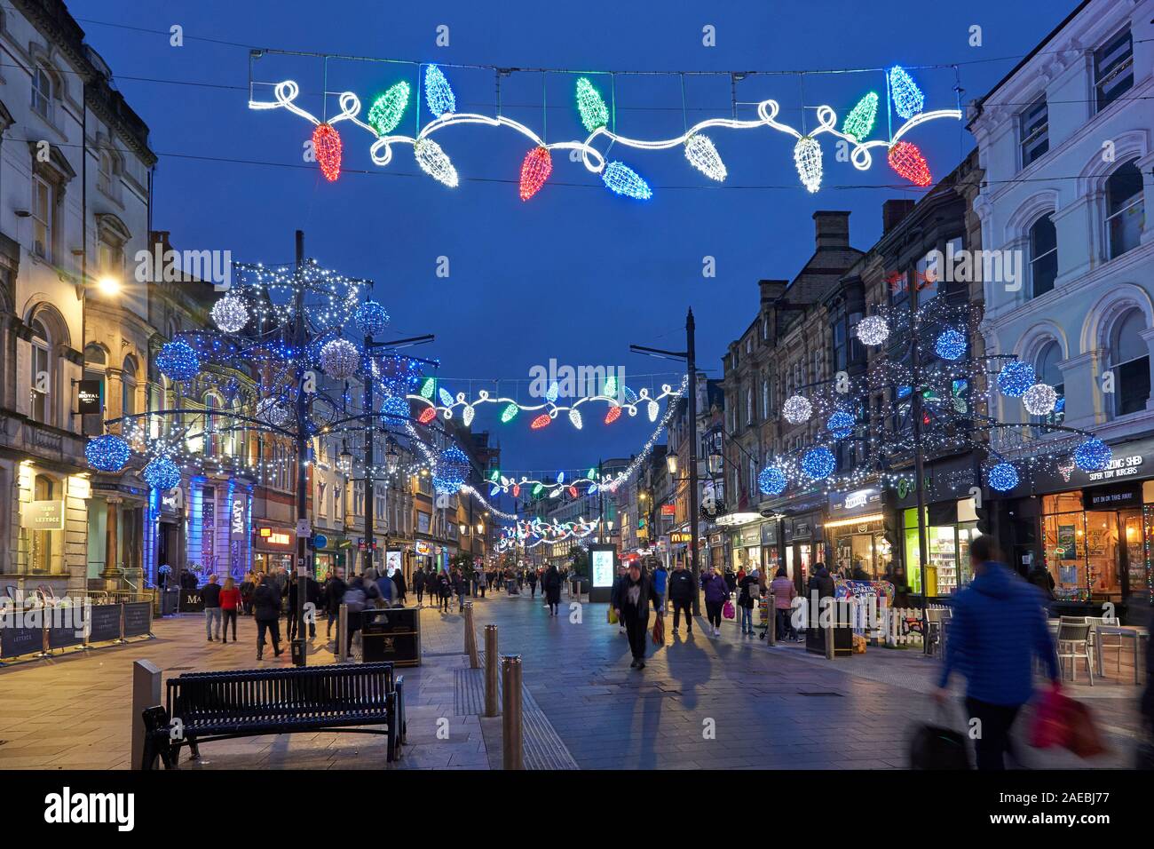 Aggregate 145+ christmas decorations cardiff latest noithatsi.vn