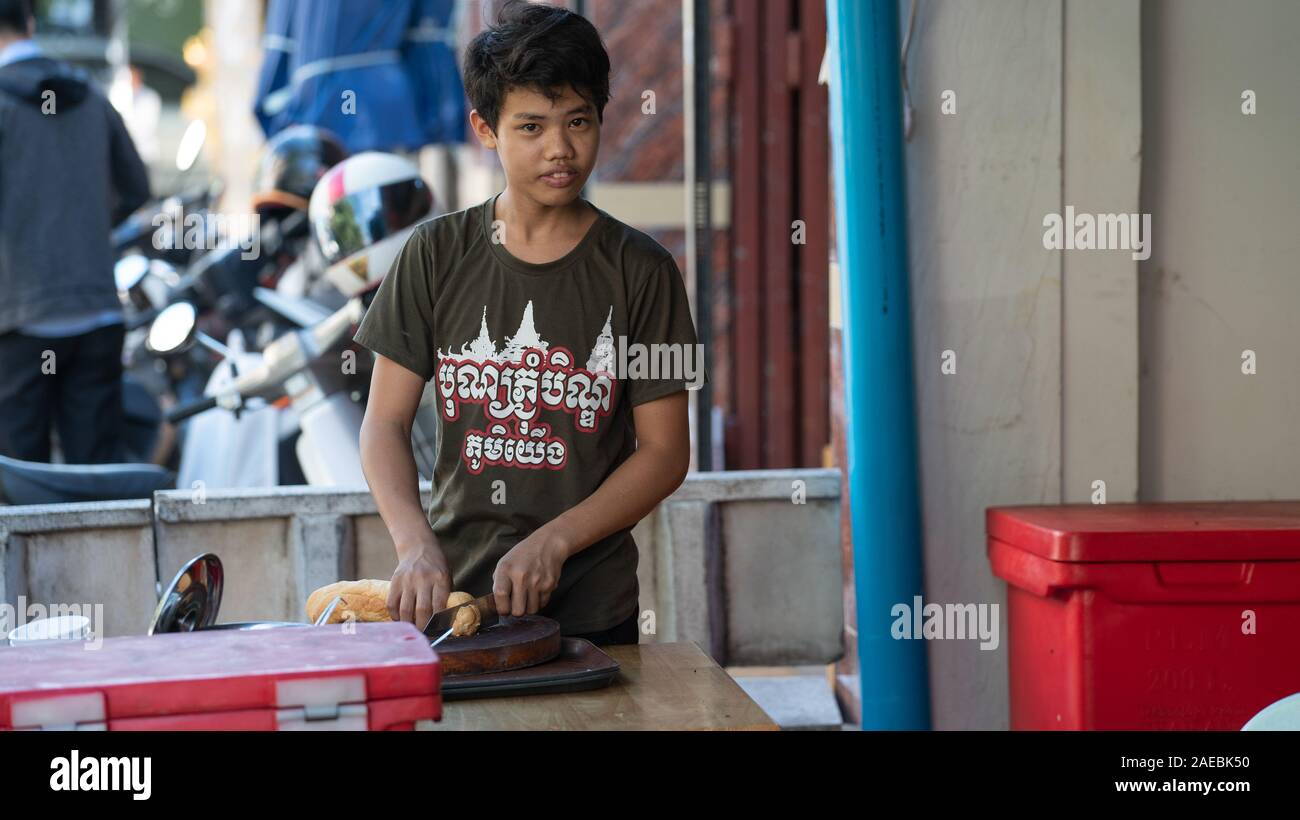 kids of phnom penh Stock Photo - Alamy