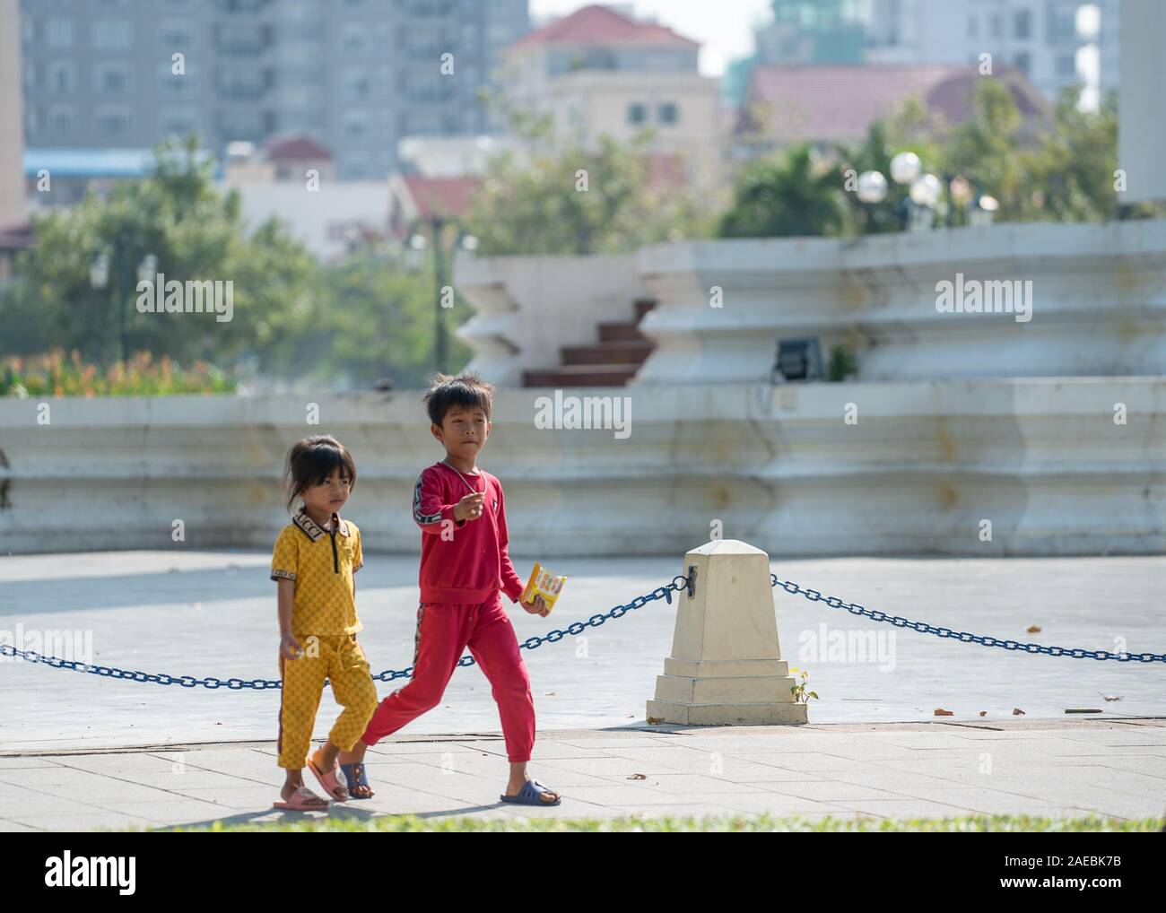 kids of phnom penh Stock Photo - Alamy