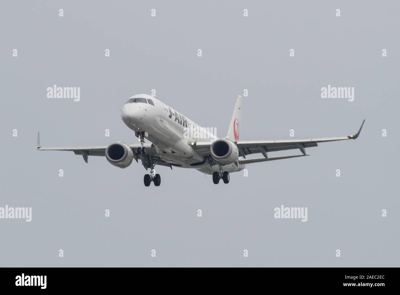 J-AIR ERJ ポスター J air embraer hi-res stock photography and images - Alamy