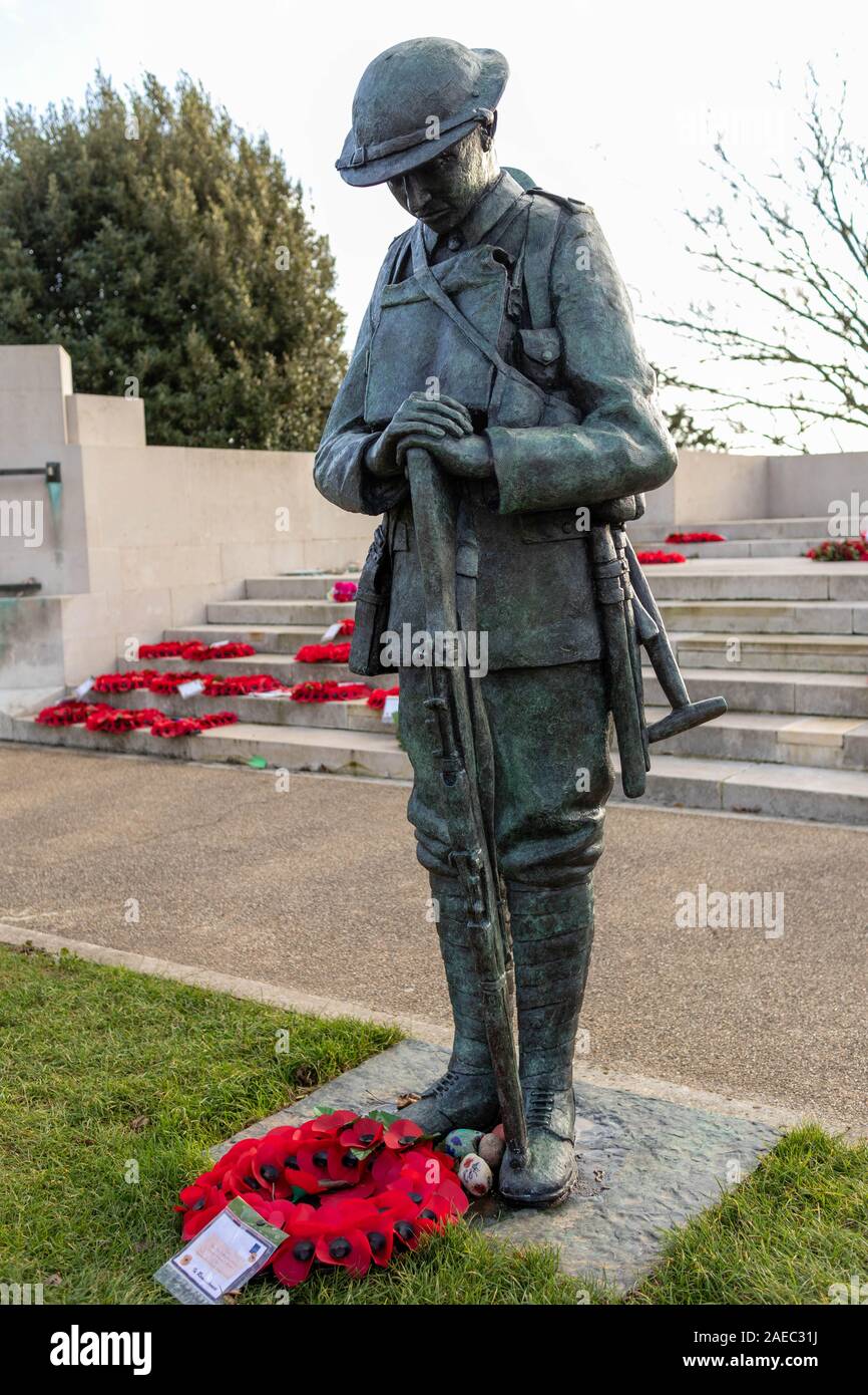 Lifesize WW1 statue of a young soldier. Southend on Sea, UK Stock
