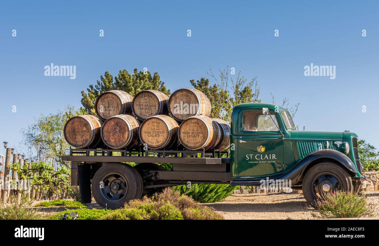 St Clair Winery, DH Lescombes Vineyard and Wine Bistro, Old Mesilla near Las Cruces, New Mexico, USA. Stock Photo