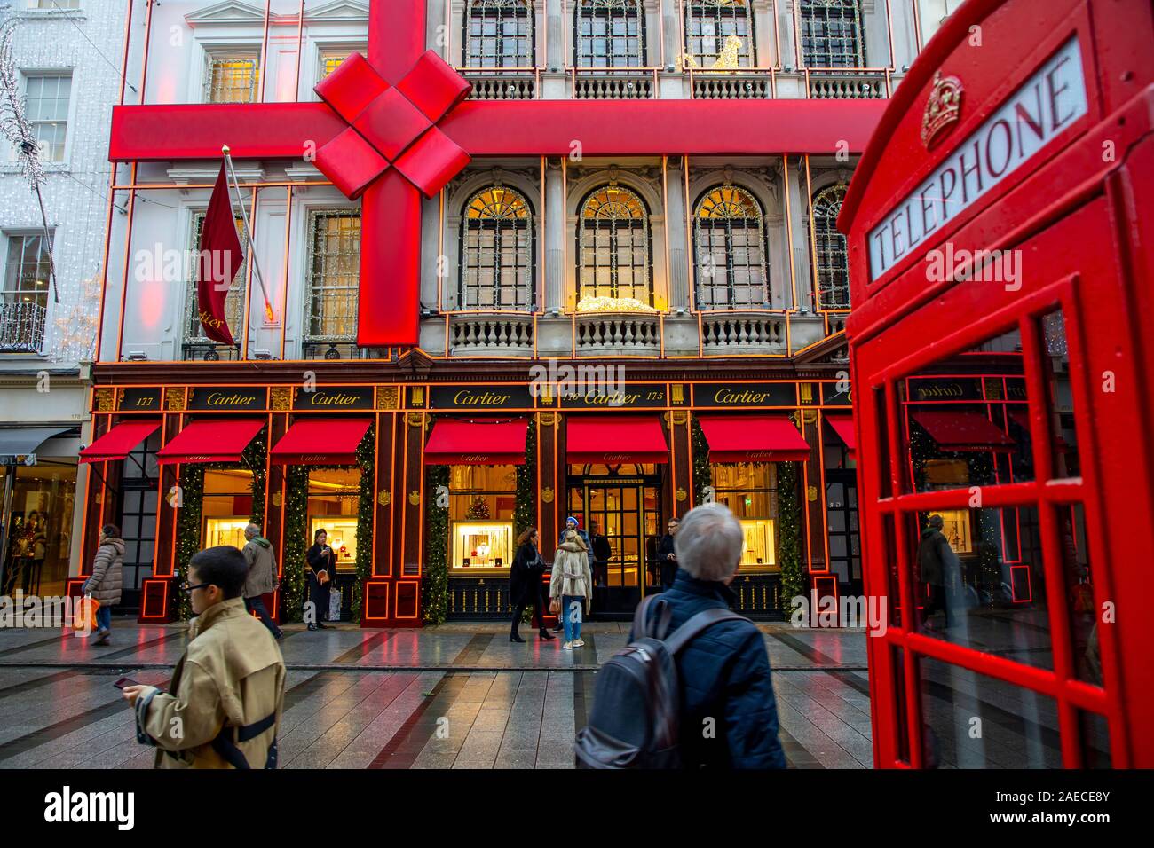 Cartier Store Front On Old Bond Street Stock Photo - Download