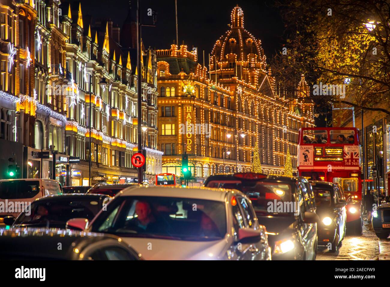 London, luxury department store Harrods, Christmas lighting, decoration, Brompton Road, Knightsbridge, United Kingdom Stock Photo