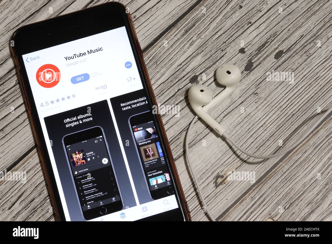 Los Angeles California Usa 3 December 19 Youtube Music App Icon On Phone Screen With Earphones Illustrative Editorial Stock Photo Alamy