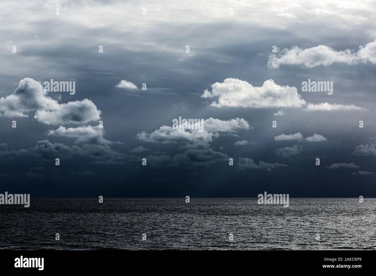 Meer, Himmel, Wolken, dramatisch Stock Photo