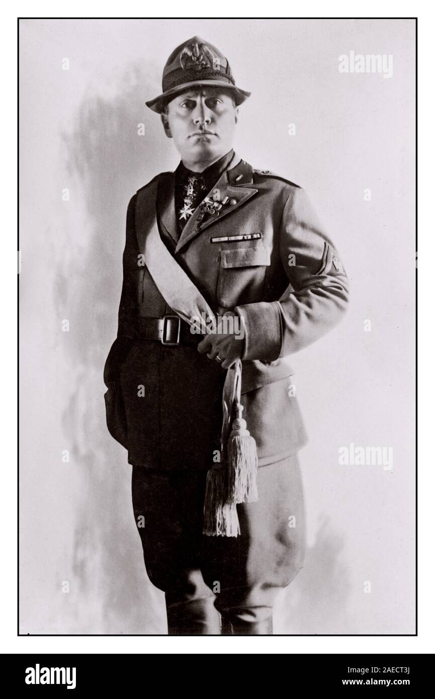 MUSSOLINI STUDIO PORTRAIT  Benito Amilcare Andrea Mussolini 1920’s in uniform (1883-1945) Italian fascist dictator WORLD WAR II Stock Photo