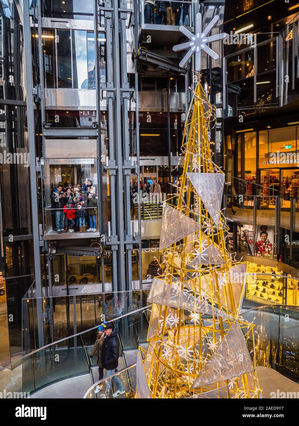 Christmas's Tree, One New Change Shopping Centre, London, England, UK, GB. Stock Photo