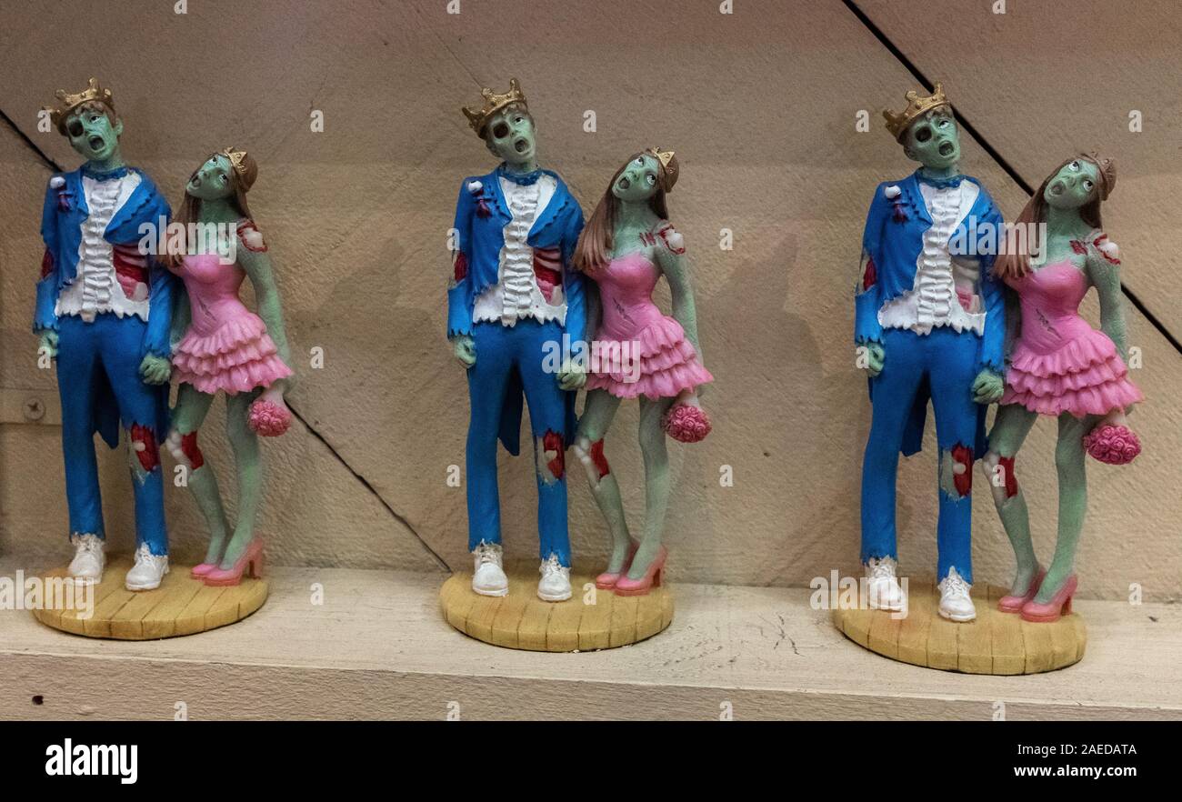 Undead Zombie Prom King and Queen figurines sold in Old Town Albuquerque, New Mexico Stock Photo