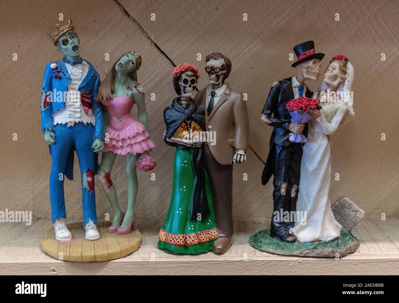 Day of the Dead and Undead Zombie Prom King and Queen figurines sold in Old Town Albuquerque, New Mexico Stock Photo